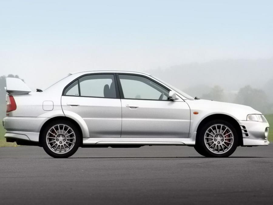  Mitsubishi Lancer GSR Evolution VI 1999 года  (UK) (фото 8 из 9)